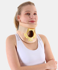 دعامة رقبة فيلادلفيا بفتحة تراكيستومي