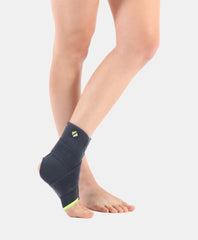 دعامة كاحل نيوبرين ملتفّة مع شريط متقاطع