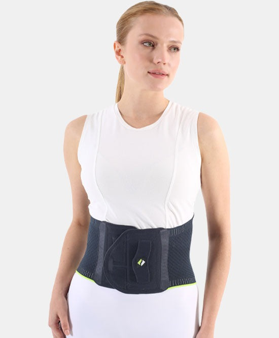 مشّد قطني–عجزي محاك (4 دعامات معدنية قابلة للتشكيل)